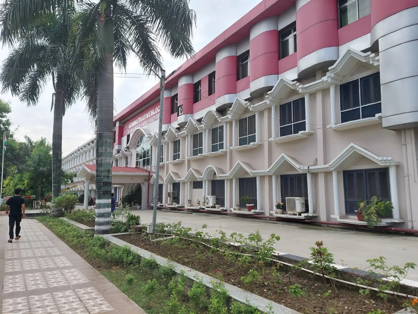 Shri Guru Ram Rai Institute of Medical & Health Sciences, Dehradun